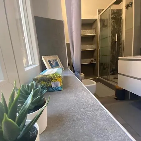 Comfy Brand New Equipped Apartamento Como